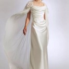 Jelenlegi menyasszonyi divat 2021