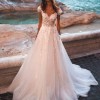 Lilly menyasszonyi divat 2021