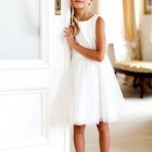 Fehér ruha lány